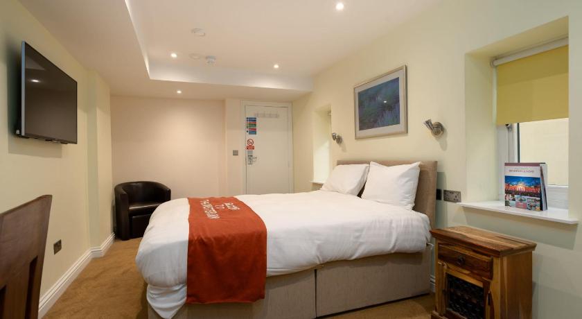 Image of Basement Double Room Suite 1