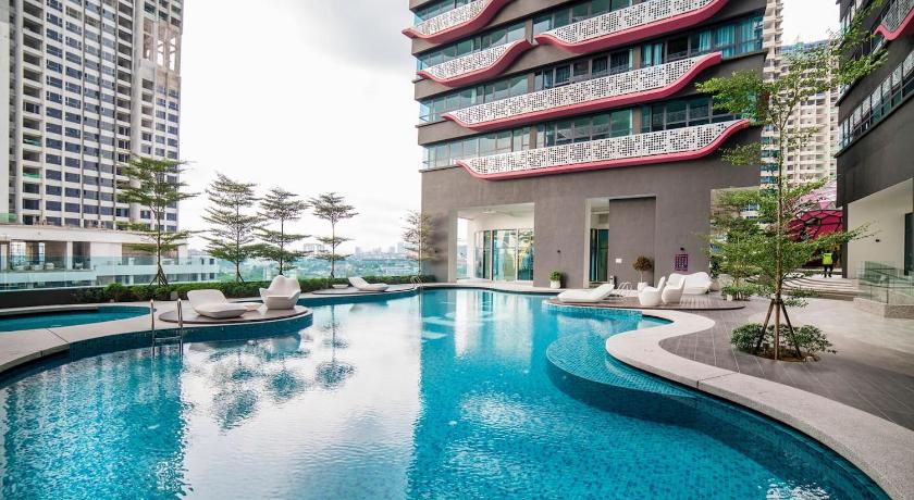 Arte Plus KLCC Designer Suites by Cobnb photo