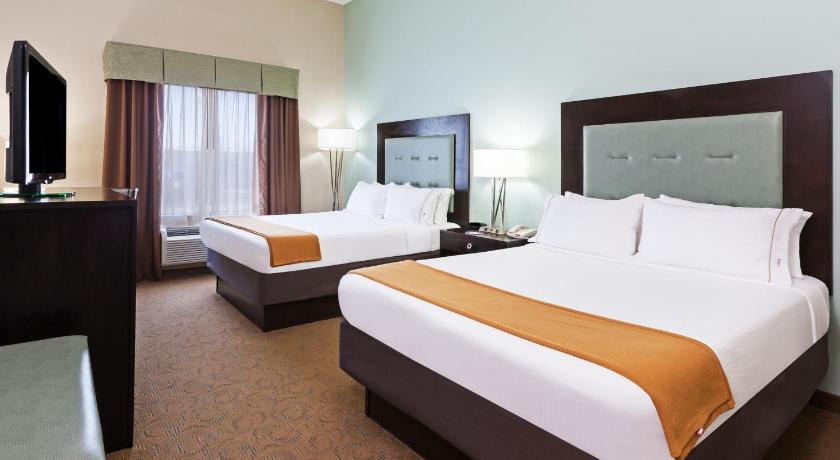 Holiday Inn Express Hotel & Suites Victoria