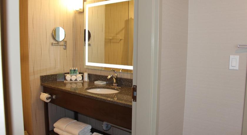 Holiday Inn Express & Suites Cold Lake