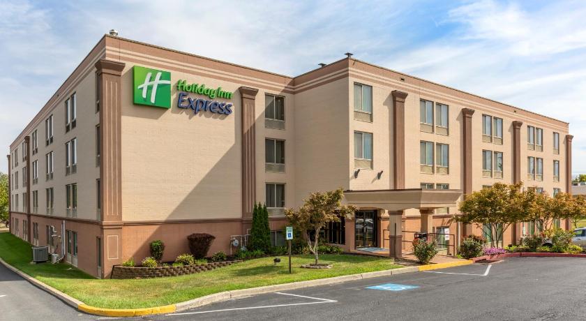 Holiday Inn Express Harrisburg SW - Mechanicsburg