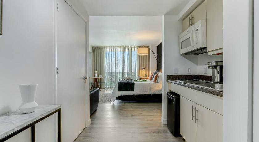 마이애미 (FL) iCoconutGrove - Luxurious Vacation Rentals in Coconut Grove 4성급 숙소 수영장
