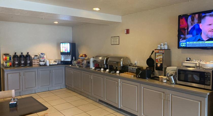 Country Inn & Suites by Radisson West Valley City UT