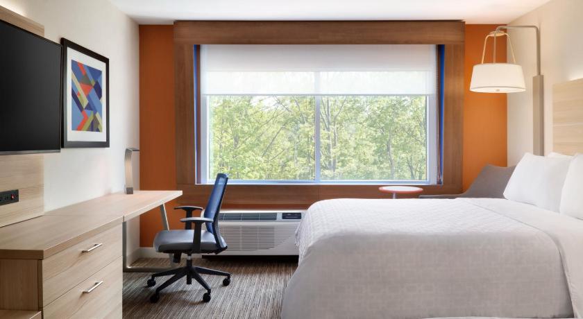 Holiday Inn Express & Suites Painesville - Concord photo