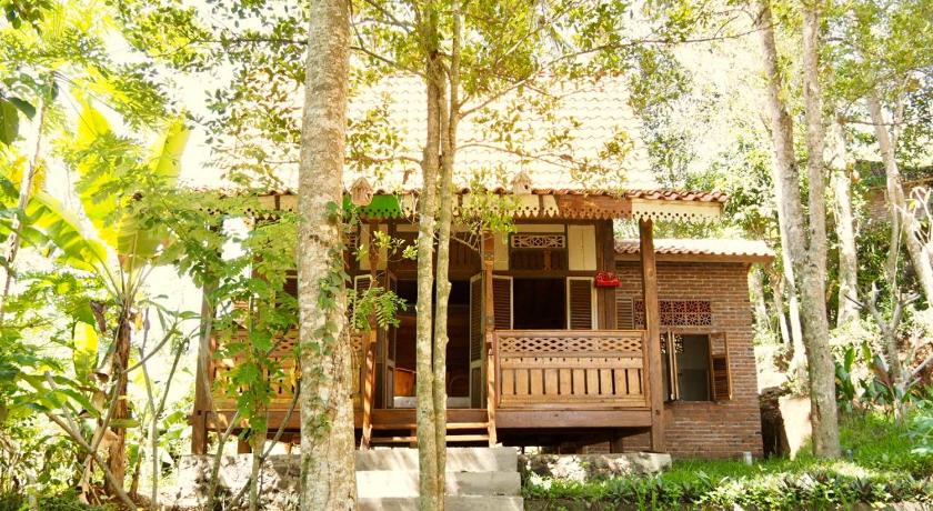 Green Vanilla Bungalow — Hotel in Bali