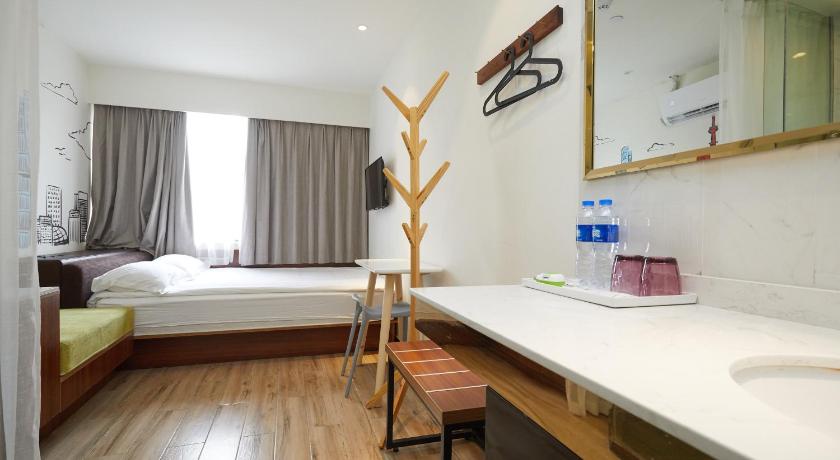 Фото: Двухместный номер с 1 кроватью и собственной ванной комнатой (Double Room with Private Bathroom) 10