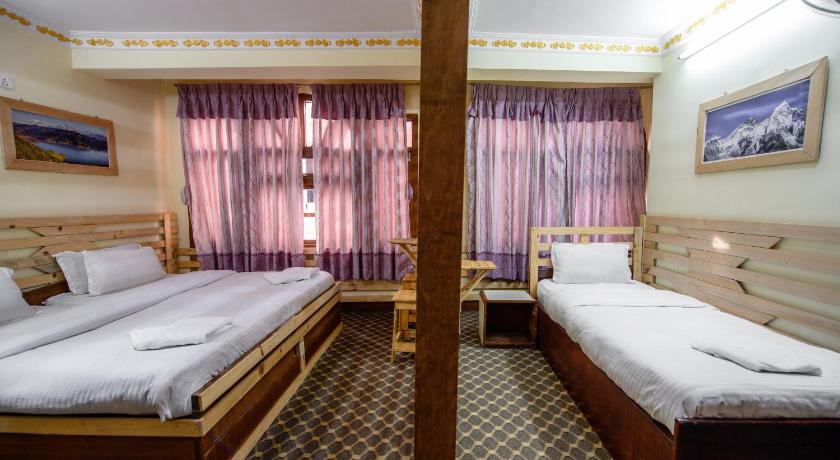 Image of Deluxe Family Room 5