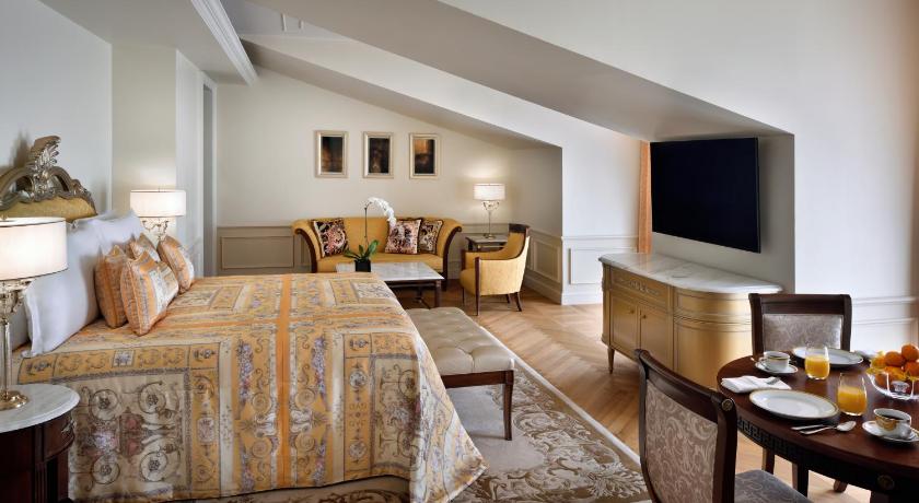Image of Superior Bay View Room 6