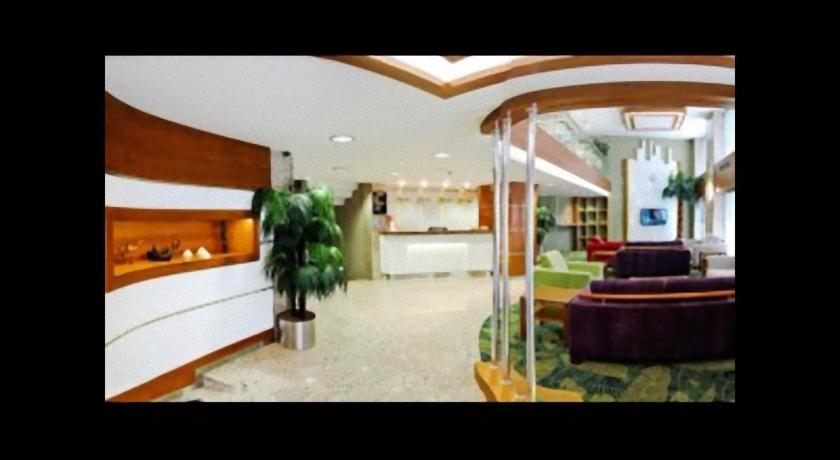 Bella Hotel - image 13