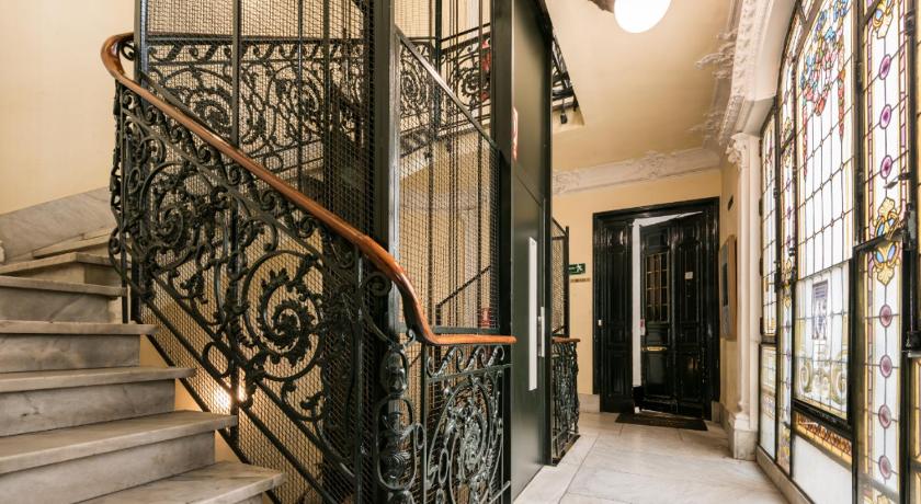 M&F 7 ROOMS/7 BATHROOMS OVER GRAN VIA photo
