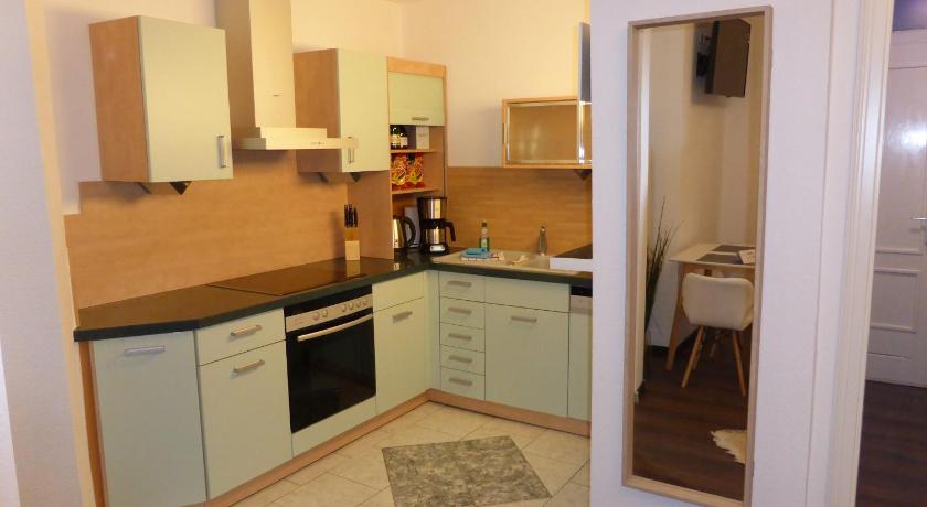 Apartment Goethe Near center free WiFi & parking - image 6