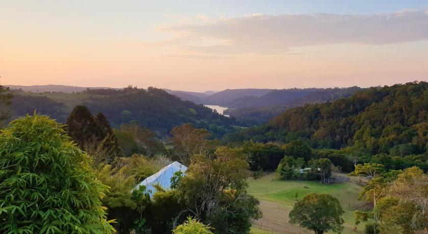 Maleny Tropical Retreat