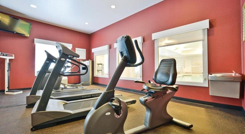 Holiday Inn Express & Suites Utica photo