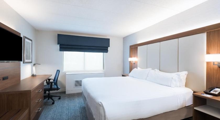 Holiday Inn Express Boston-Waltham