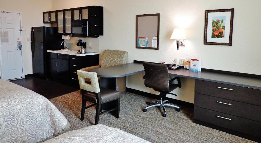 Candlewood Suites Odessa