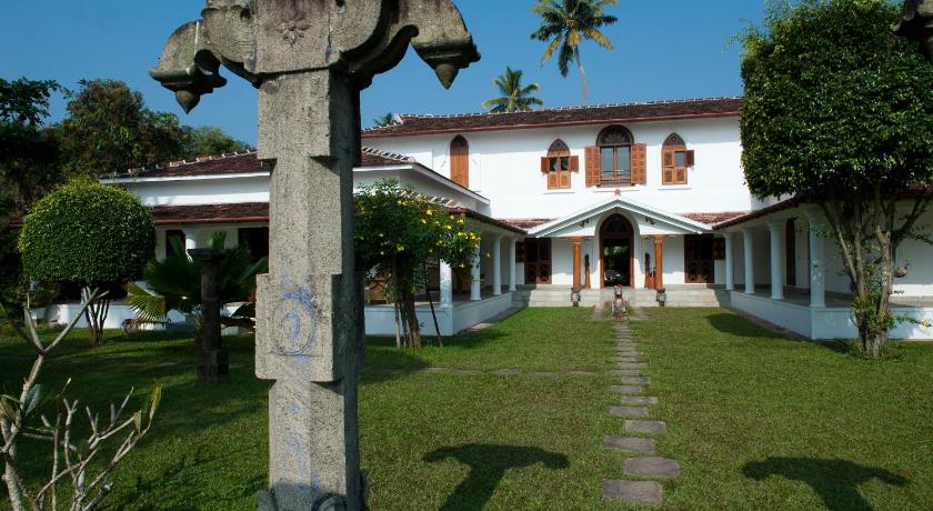 Purity at Lake Vembanad Resort