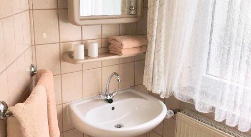 Hotel Recke Formerly Haus Elise Elbingeroder Str 18 28 Braunlage