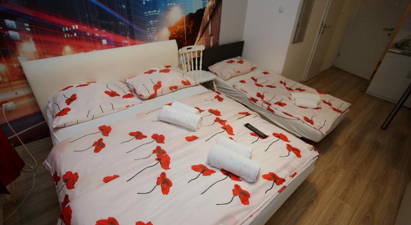 Apartments Rooms FONTANE TRNJE photo