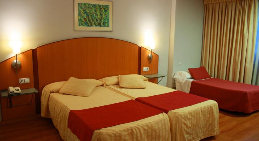 Hotel Reconquista