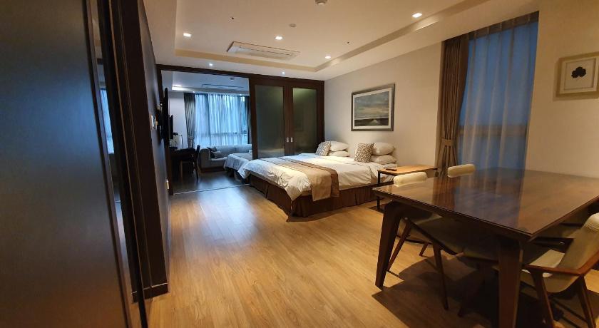 Bild av Familjesvit (Family Suite Room, Guest room) 3
