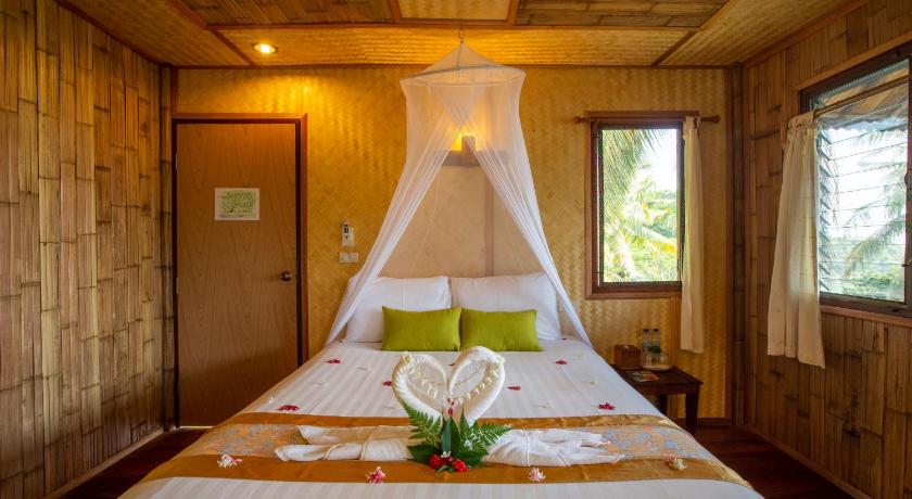 Image de Lit double avec vue sur le jardin (Garden View Double Bed) 13