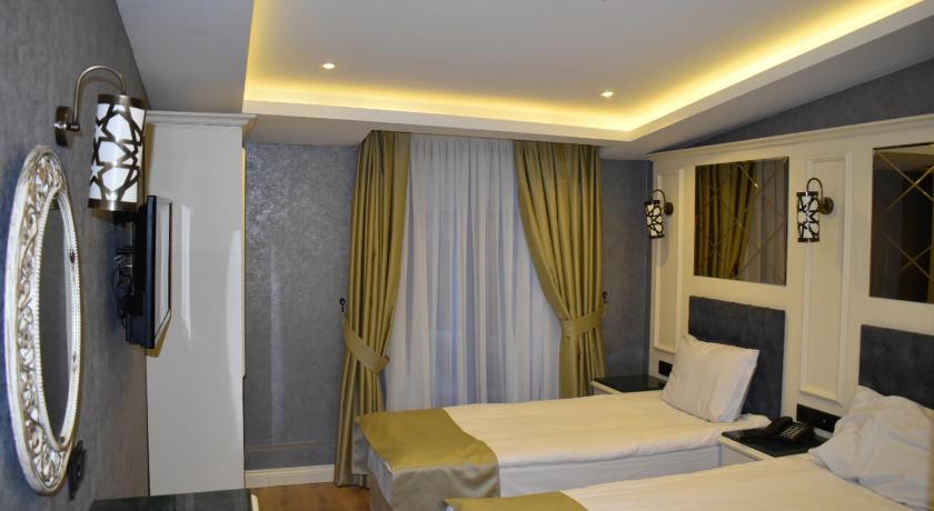 Grand Pamir Hotel