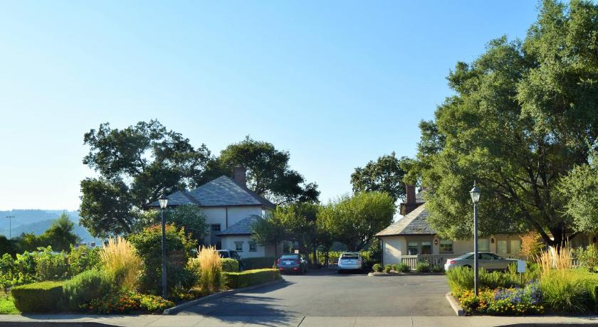 Vineyard Country Inn photo