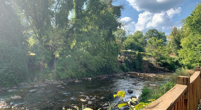 Spring Creek Hotel photo