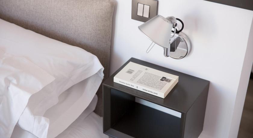 Puerta Catedral Holiday Suites photo