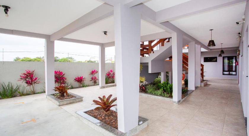 Image of Apartment with Garden View 11
