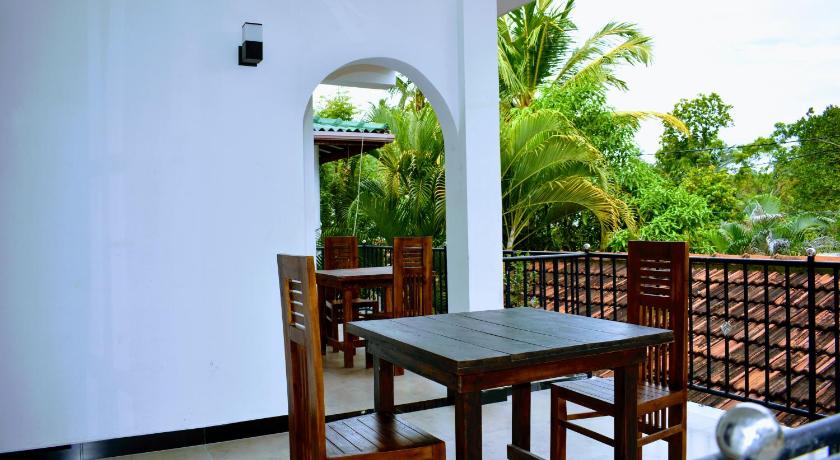 Wayside Guesthouse - image 13