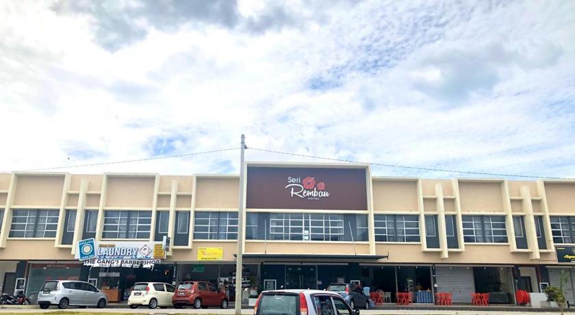 レンバウ Seri Rembau Hotel 2つ星 ホテル プール