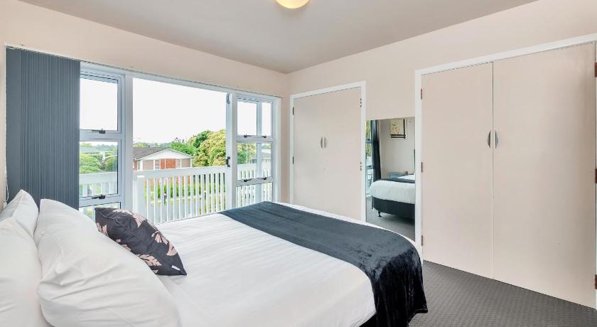 Fabulous Three Bedroom Home In Pakuranga photo