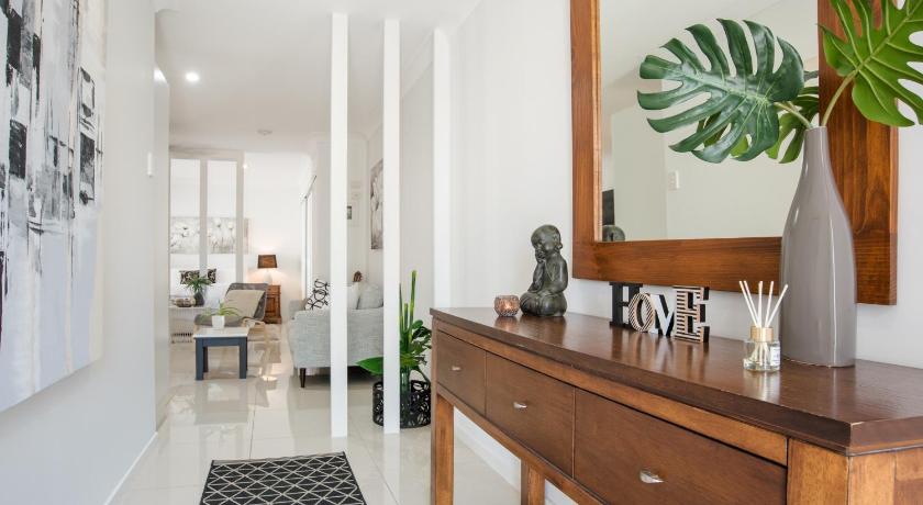 Immaculate Apartment close to Brisbane City and Airport photo