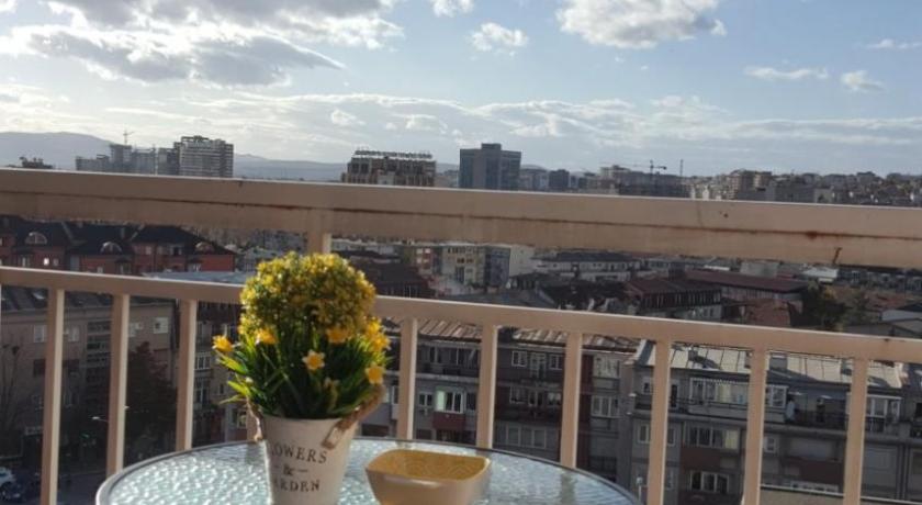Gorgeous Apartment with City View in the City Center photo