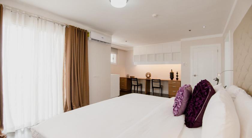Image of Penthouse with City View 8