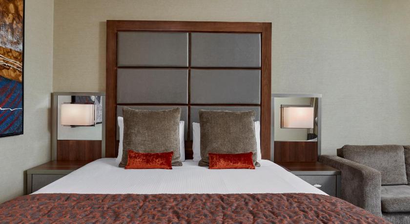 Image of Suite 6