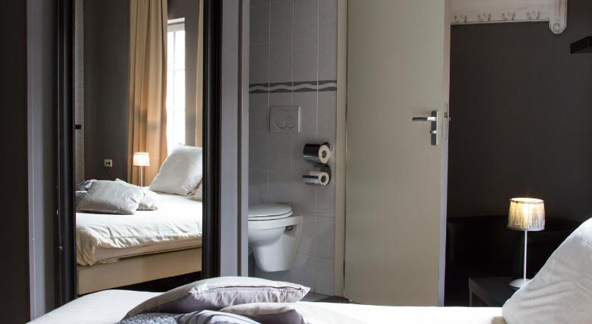 Image of Casablanca Twin / Double Room 4