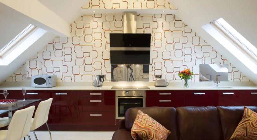 Image of Three-Bedroom Luxury Duplex Suite 10