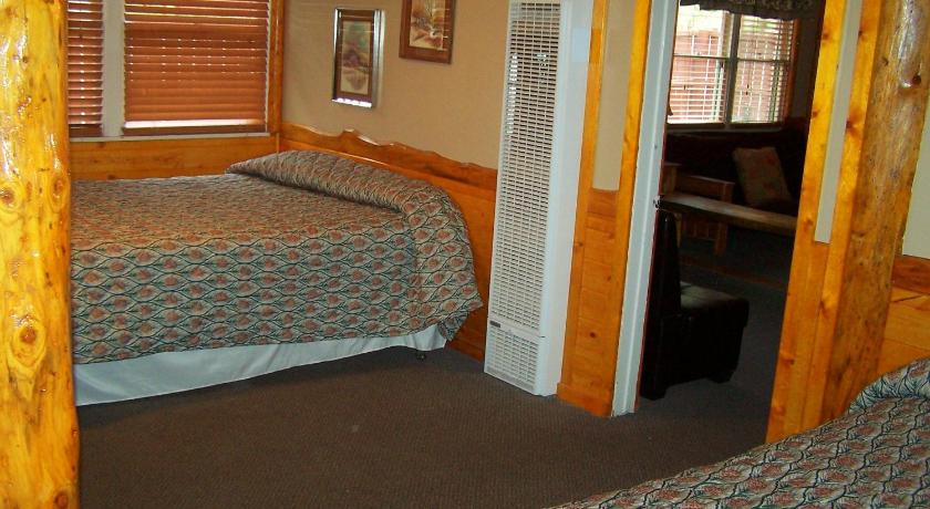 Golden Bear Cottages Hotel Big Bear Lake Ca Deals Photos