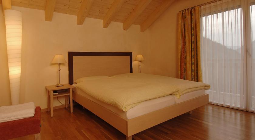 Hotel Viktoria-Leukerbad-Therme photo