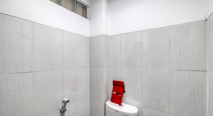 RedDoorz Syariah near Galeria Mall Yogyakarta - image 15