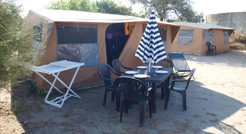 Oh Campings La Brise Saintes Maries De La Mer France Photos Room Rates Promotions