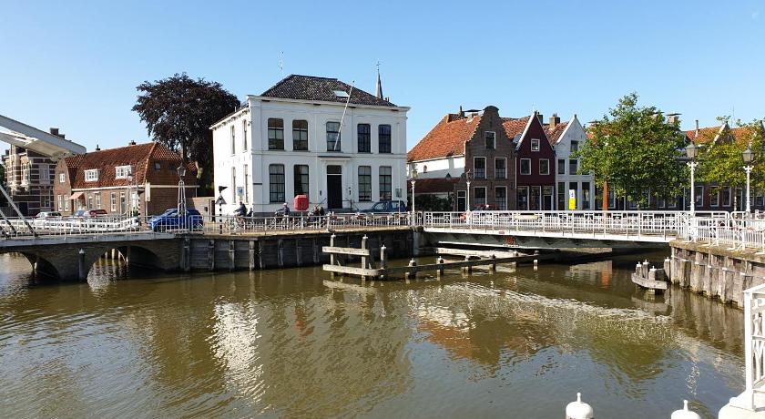 Hotel Restaurant 't Heerenlogement photo