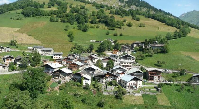 Image of Five-Bedroom Chalet 21