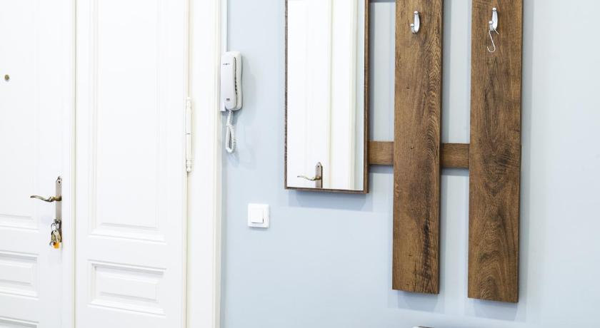 D&B Central Apartment - image 11