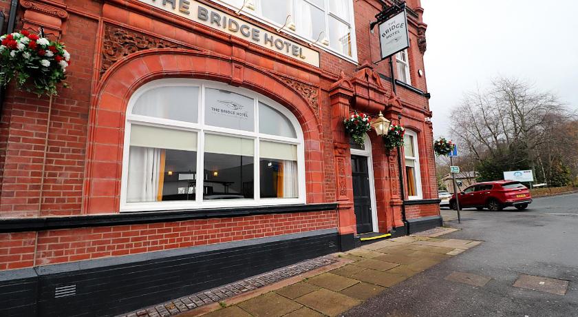 The Bridge Inn Hotel — Hotel in Bolton