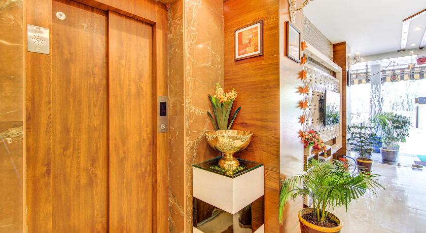OYO 12899 Hotel Khushi Regent