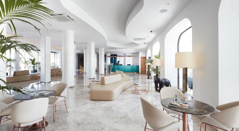 Lalila Blue Suites                                                                           photo