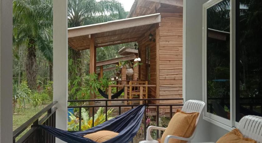 Image of Triple Room with Mountain View 1